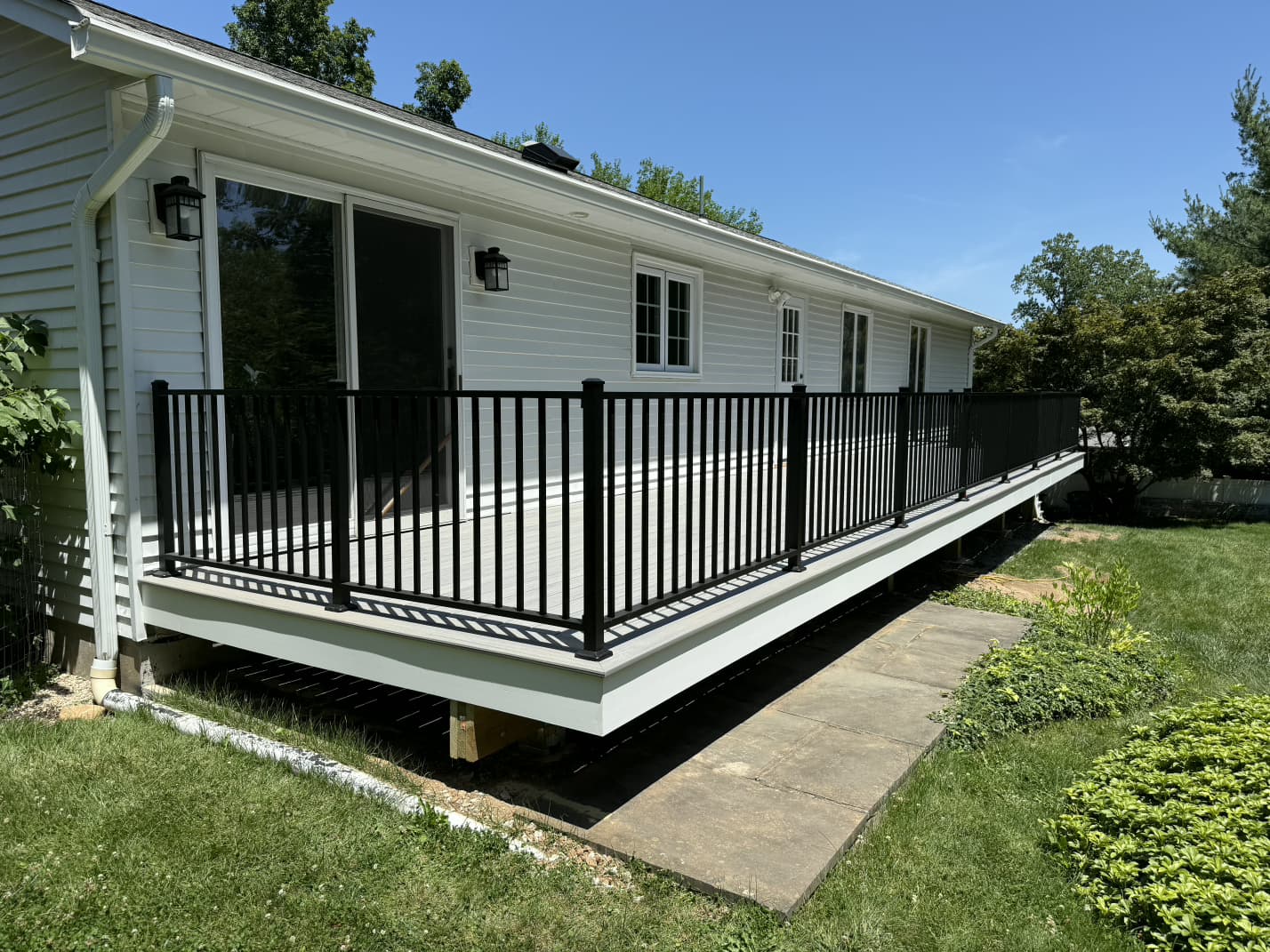 Wraparound Deck Refresh project photo 2