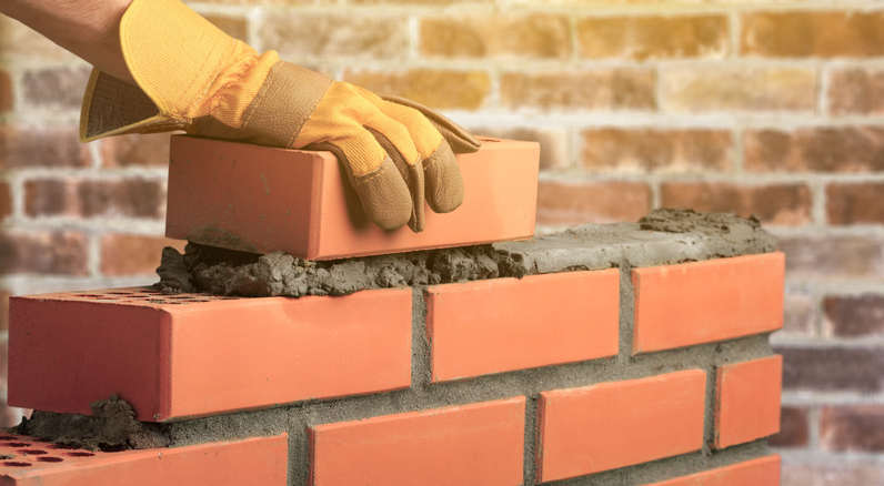 Brick masonry wall detail during installation